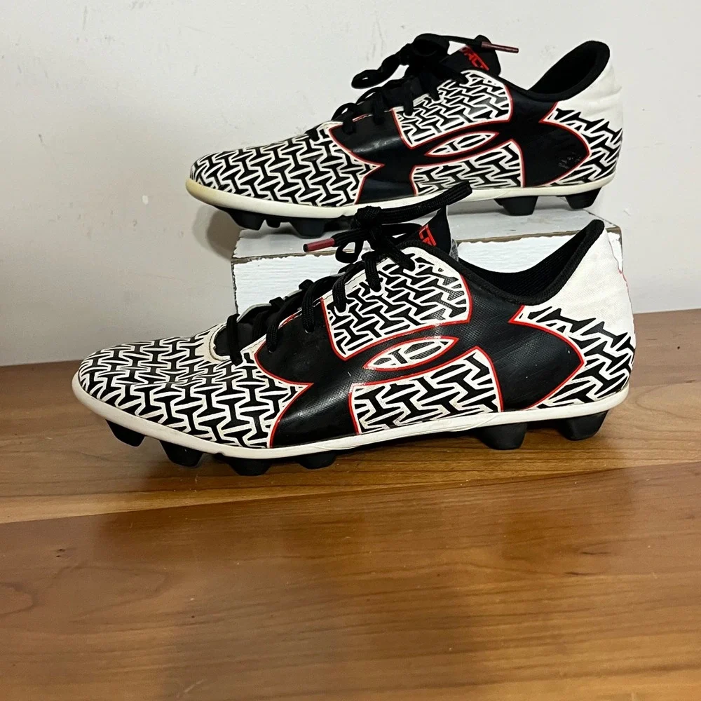 Under Armour Force Soccer Cleats Kids‎ 5Y Black White Red 1264206-103